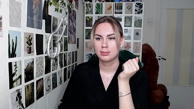 CapriScorpion online show from October 2, 9:25 am