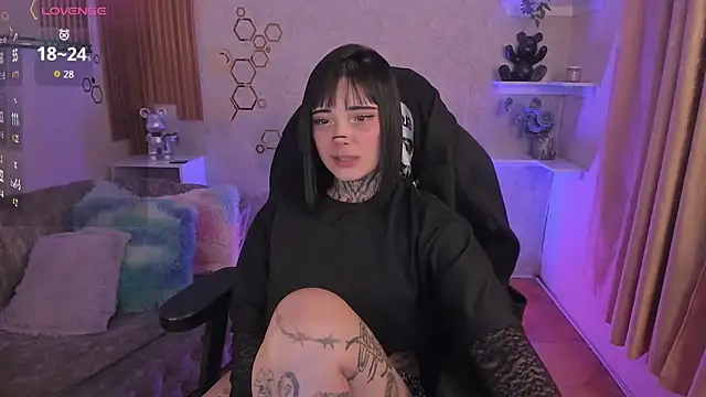 mia catt05 online show from April 12, 5:10 am