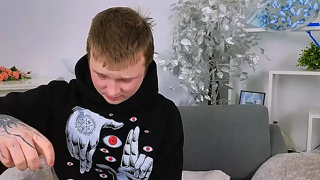  Olli  Stiw  online show from November 22, 9:01 am