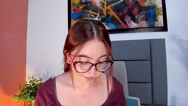 Emilywatsonn online show from November 28, 12:57 am