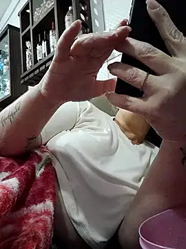 marcialoira online show from September 8, 11:48 pm