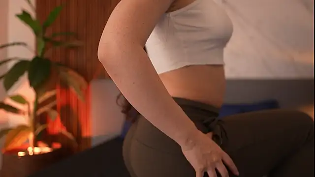 Amelia Rouse online show from September 15, 9:22 pm