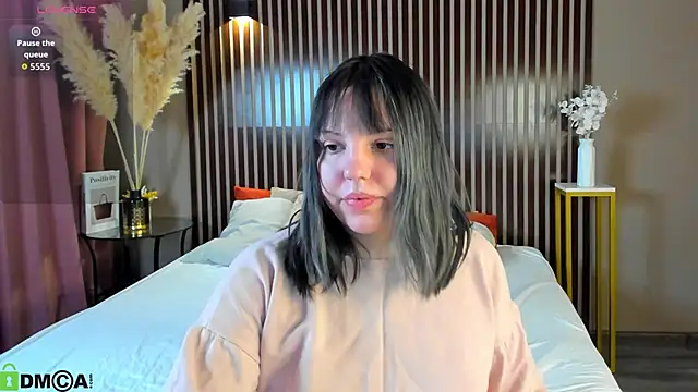 Stacy Luv online show from February 26, 9:30 am