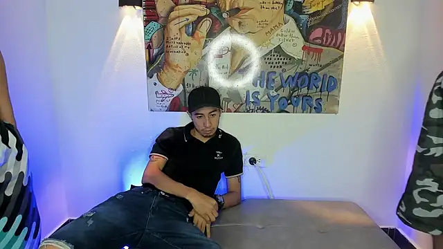 Threesome-no-mercy online show from October 1, 2:11 pm