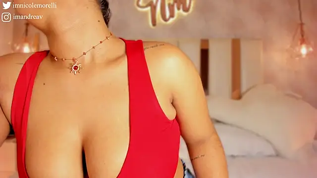 Nicolemorelli2 online show from November 6, 12:44 pm