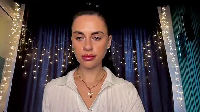 MariaValverdeee online show from April 27, 1:41 pm