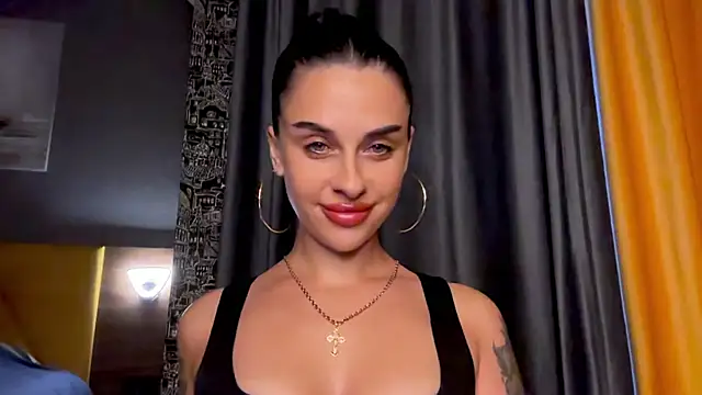 MariaValverdeee online show from September 19, 2:38 pm