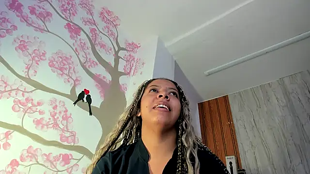 Alika01 online show from February 5, 1:36 pm