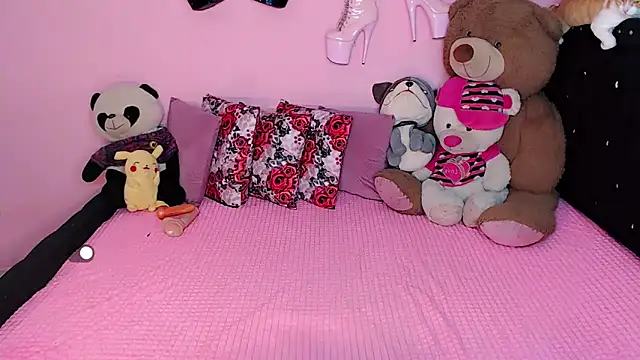 Ciinamonloren online show from February 5, 1:41 am