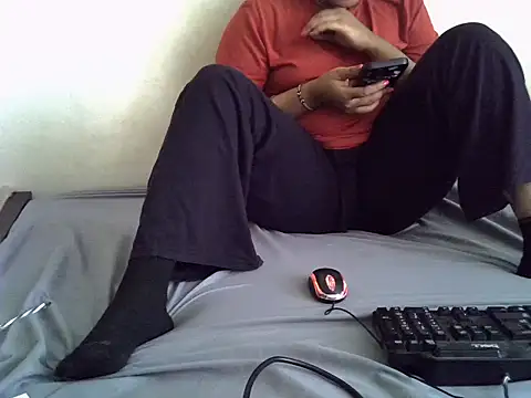 Crystal  Gee online show from September 10, 11:21 am