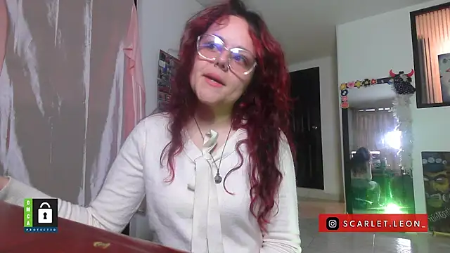 Scarletleon77 online show from October 13, 10:01 pm