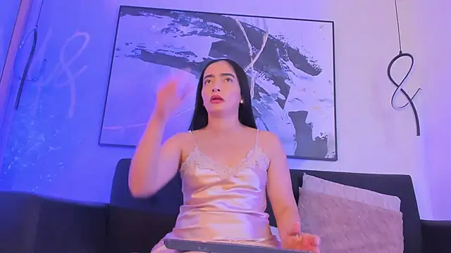 Liinda Saenz online show from March 29, 11:53 am