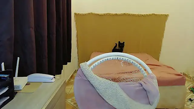 Sophie Fantasys online show from January 19, 2:30 am