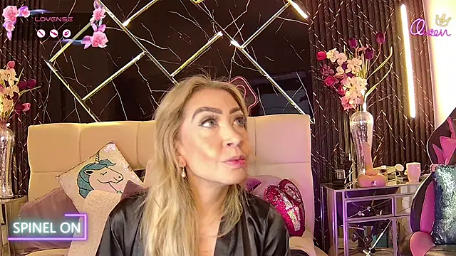 EvelinaGrey online show from April 23, 9:39 am