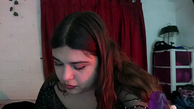 dreamgirl sweet online show from April 15, 4:13 am