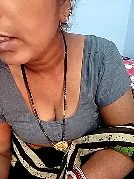 reemacouple007 online show from November 8, 7:46 am