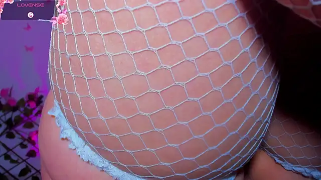 little tifanny82 online show from April 8, 3:25 pm