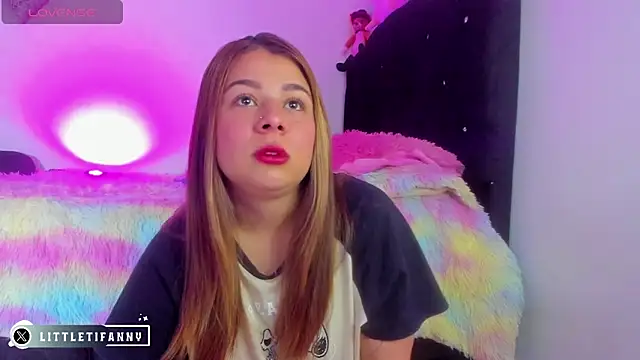 little tifanny82 online show from September 10, 1:00 pm