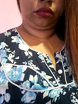 Ravina patil1 online show from July 4, 7:59 am