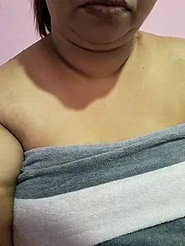 Ravina patil1 online show from July 2, 7:47 am