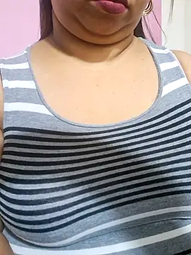 Ravina patil1 online show from July 18, 1:24 pm