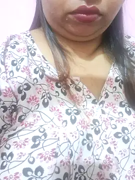 Ravina patil1 online show from July 21, 11:44 am