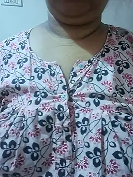 Ravina patil1 online show from July 31, 5:52 am