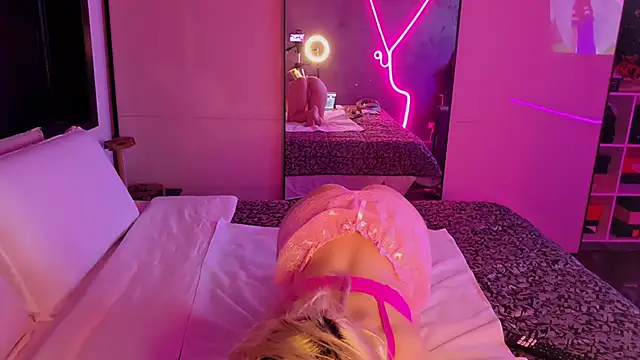 LeylaRosse online show from March 16, 8:29 am