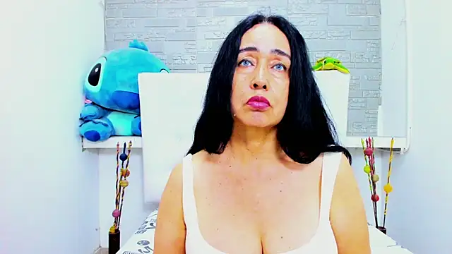 HorniestMilf online show from September 13, 12:51 am