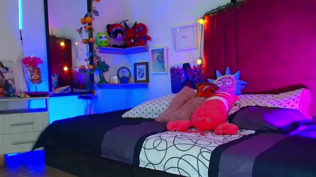 alisson zafiro  online show from January 12, 3:56 am