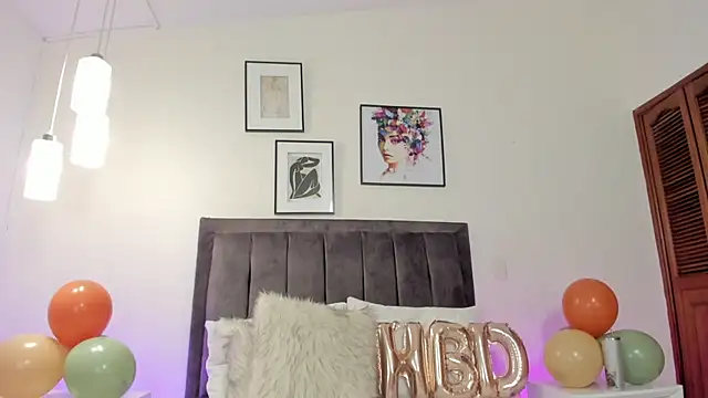 helen mooree online show from September 13, 1:30 pm