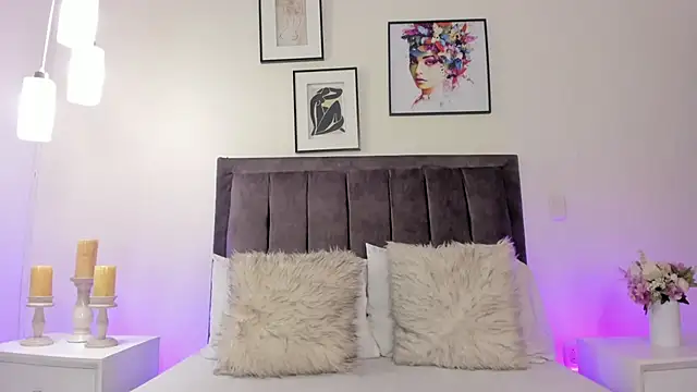 helen mooree online show from March 5, 12:45 pm