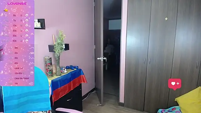 paolagomez  online show from September 30, 10:03 pm