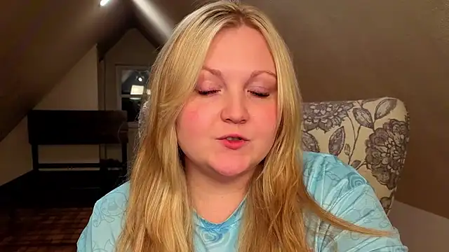 PhatAssBlond online show from May 5, 3:42 am