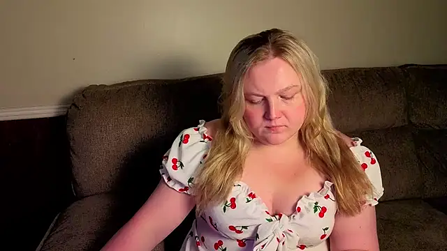 PhatAssBlond online show from July 28, 8:12 pm