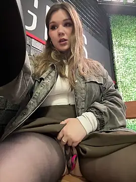 PumaShyXD online show from April 25, 12:52 pm