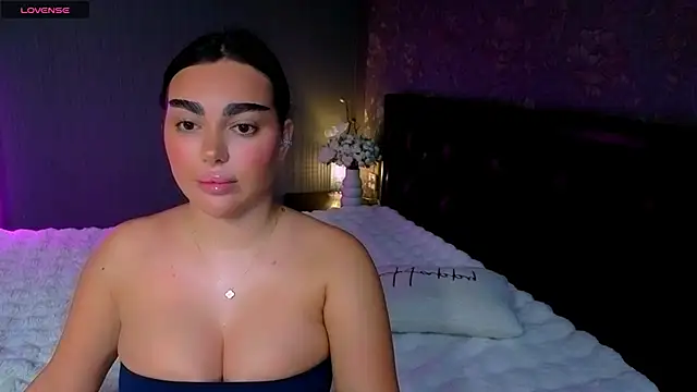 babyleilaa online show from December 3, 10:56 pm