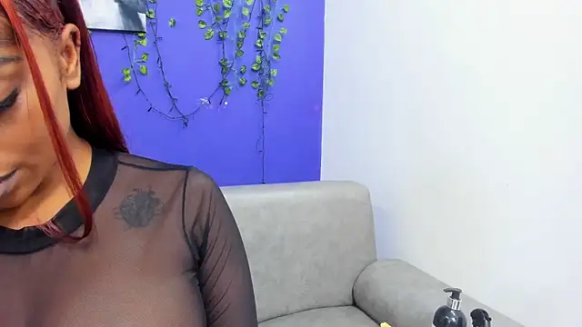 ShantalGomes online show from September 12, 7:32 pm