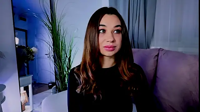 divetagrace online show from September 17, 8:40 pm