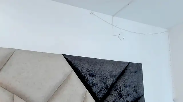 FaloonRoussel online show from February 18, 6:29 pm