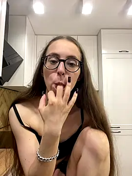 MartiniiSelenna online show from September 13, 6:21 am