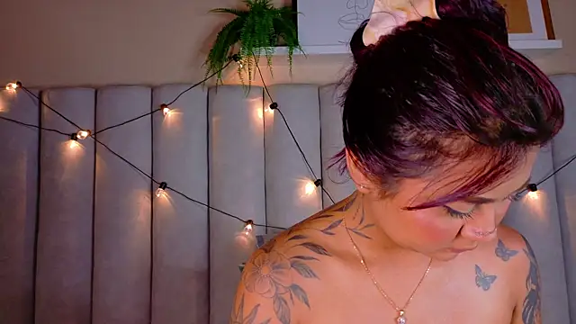 alaia-rogers online show from January 5, 6:11 pm