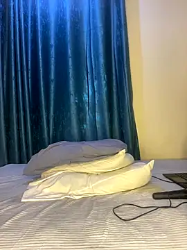 REALNASTYY04 online show from October 2, 4:39 am