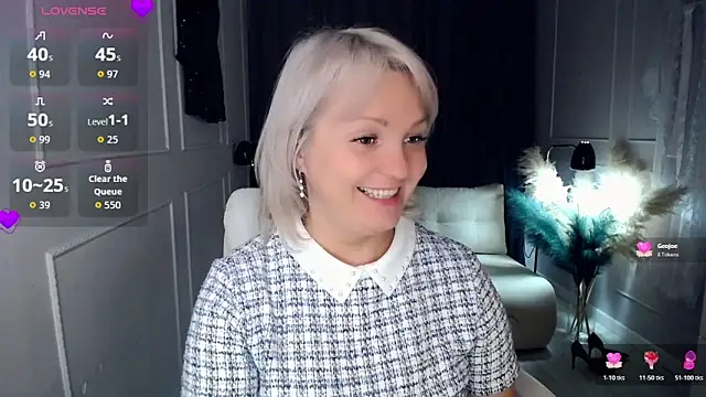 Juarnea online show from November 13, 12:26 pm