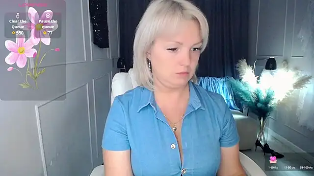 Juarnea online show from September 26, 2:04 pm