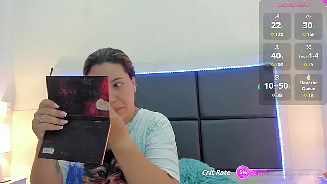 Aslhyn Gomez online show from September 11, 6:30 pm