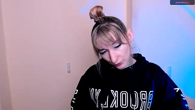 AmandaSell online show from April 21, 6:20 am