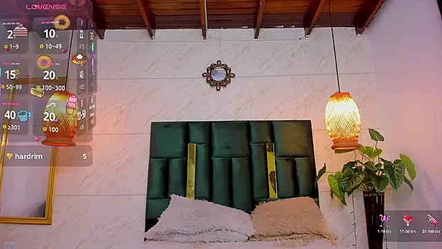 Taiissa  online show from September 20, 9:57 pm