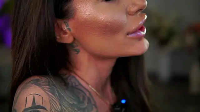 RaquelleVon online show from February 26, 10:36 am