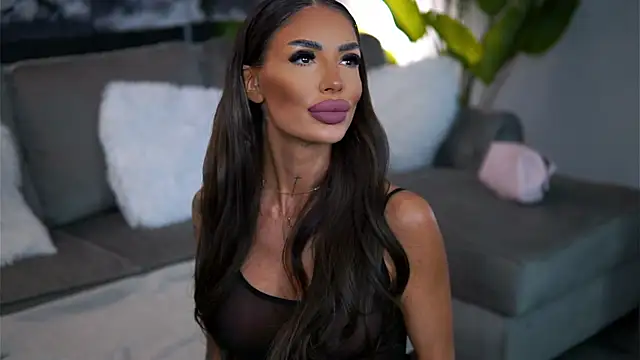 RaquelleVon online show from September 25, 6:56 am